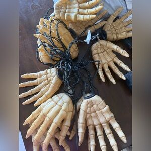 vintage Halloween blow mold skeleton hands string lights. Lights work. 12 hands.